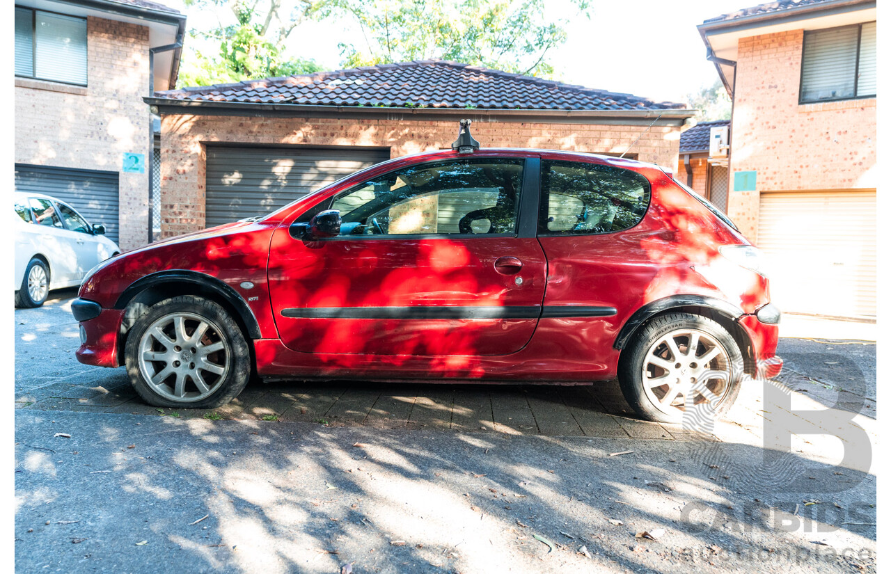 5/2002 Peugeot 206 GTi 3d Hatchback Red 2.0L - Racing setup