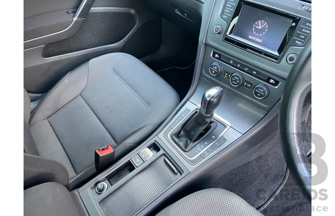 5/2013 Volkswagen Golf 90 TSI Comfortline AU 5d Hatchback White 1.4L