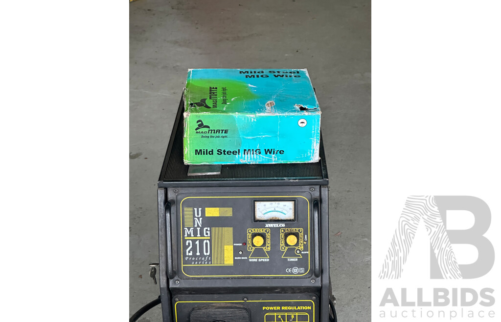 Uni Mig Pro Craft Series 210 Welder
