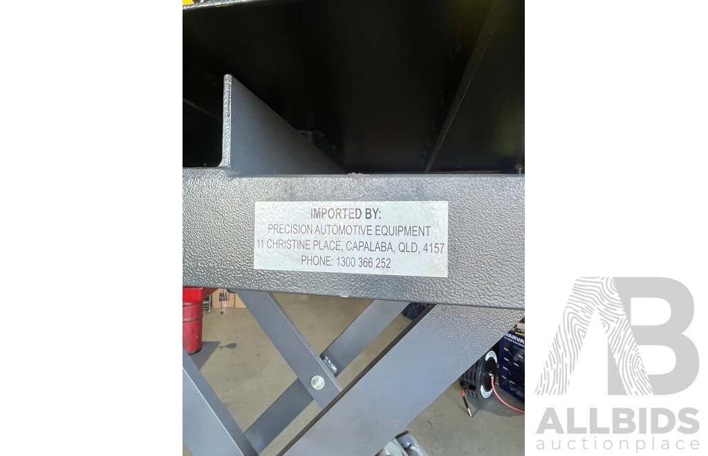 Blitz Master Gear 1 Platform Lift