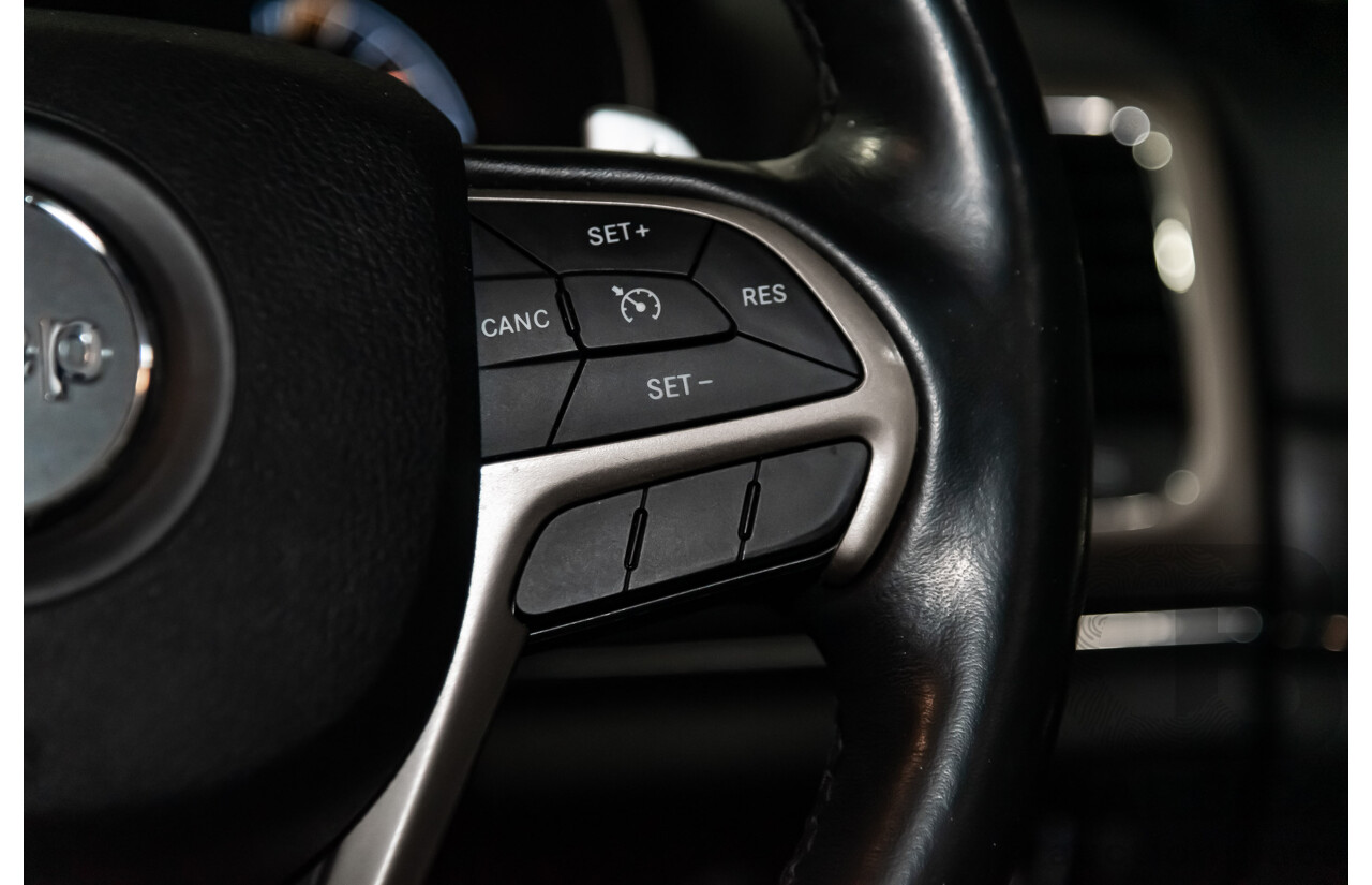 6/2015 Jeep Grand Cherokee Limited (4x4) WK MY15 4d Wagon Grey 3.0L V6 Turbo Diesel