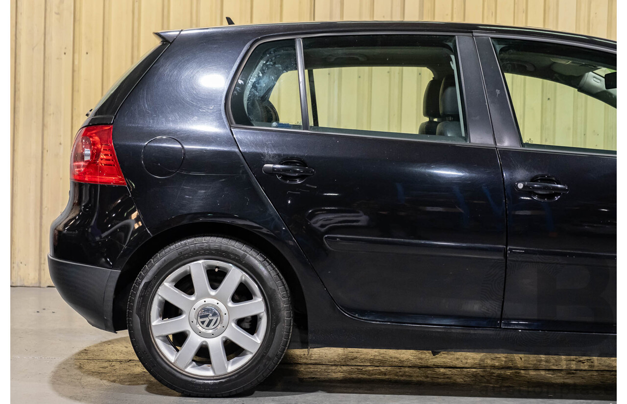 3/2006 Volkswagen Golf 2.0 FSI Sportline 1K 5d Hatchback Black 2.0L