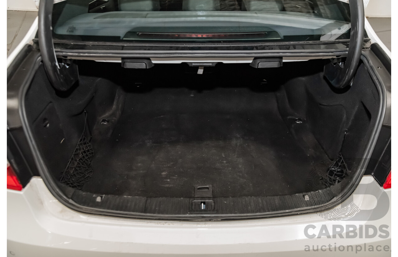 4/2013 Mercedes-Benz E200 Elegance BE 212 4d Sedan White 1.8L Turbo