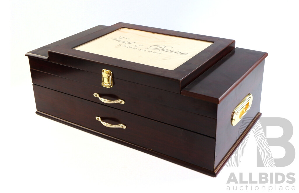 Trent & Dunne Homewares Flatwear Set in Two Drawer Wooden Canteen