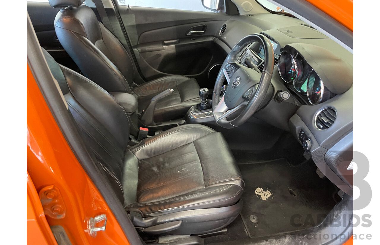 7/2013 Holden Cruze SRi V JH MY14 5d Hatchback Orange 1.6L