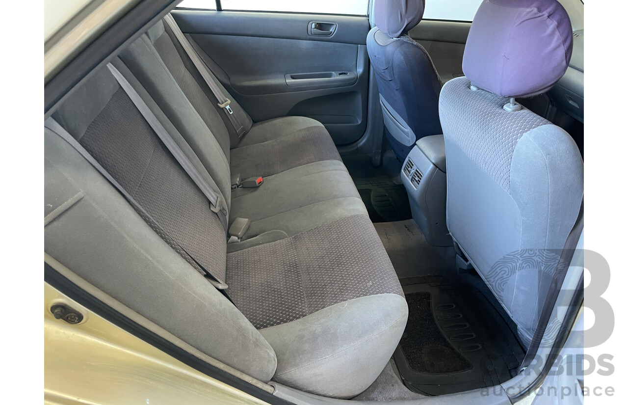 11/2004 Toyota Camry Altise ACV36R 4d Sedan Gold 2.4L