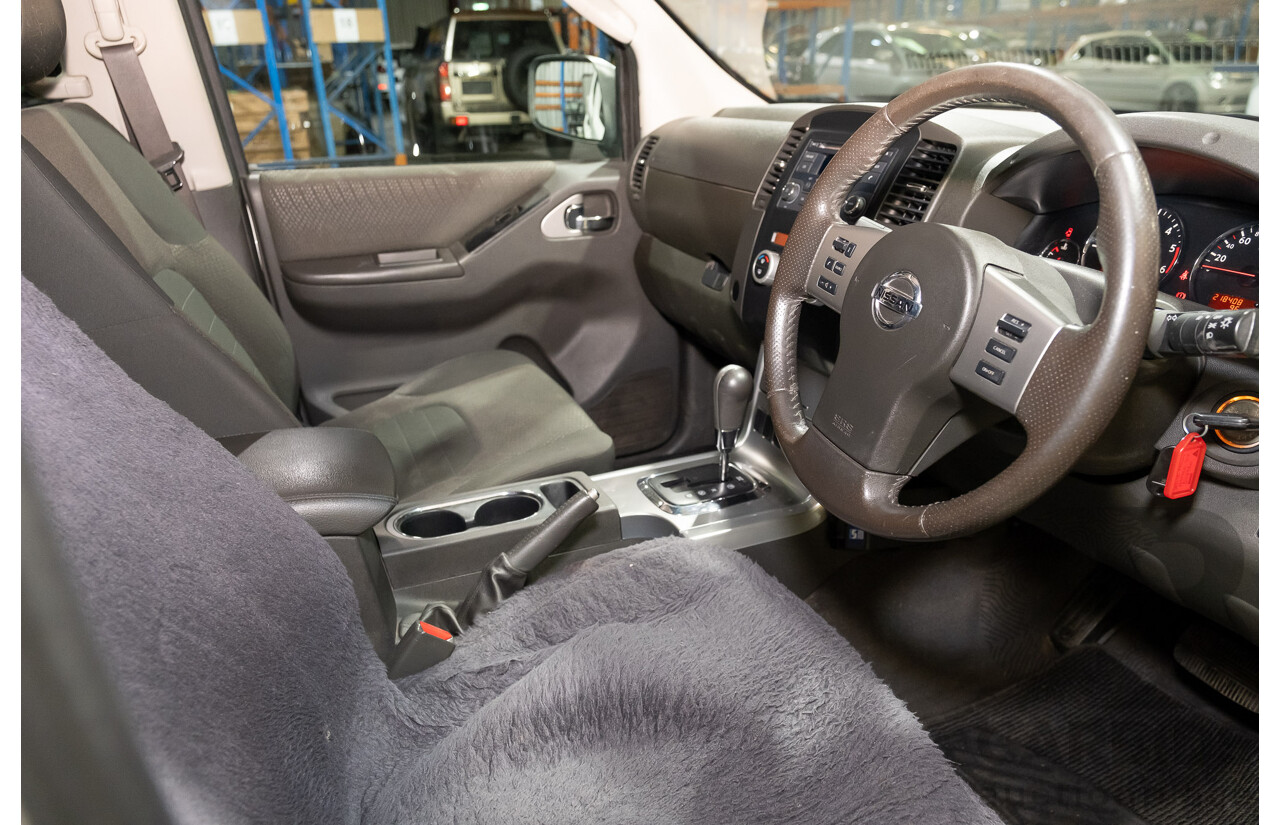 3/2012 Nissan Navara ST-X (4x4) D40 MY12 Dual Cab P/Up White Turbo Diesel V6 3.0L