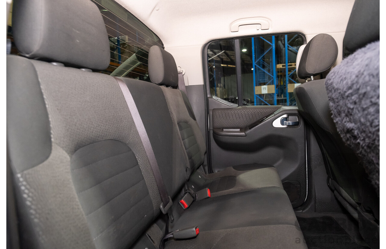 3/2012 Nissan Navara ST-X (4x4) D40 MY12 Dual Cab P/Up White Turbo Diesel V6 3.0L