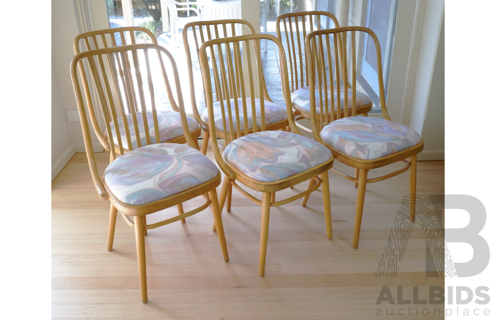 Set of Six Vintage Czechoslovakia Bentwood Dining Chairs