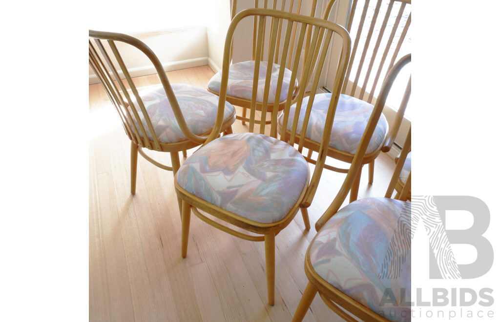 Set of Six Vintage Czechoslovakia Bentwood Dining Chairs
