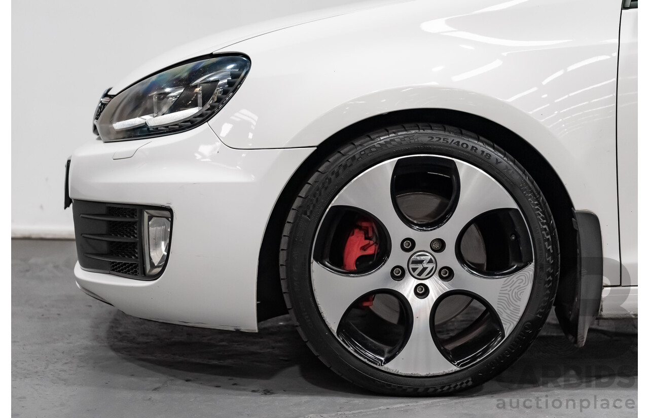 8/2011 Volkswagen Golf GTi 1K MY11 5d Hatchback White 2.0L Turbo