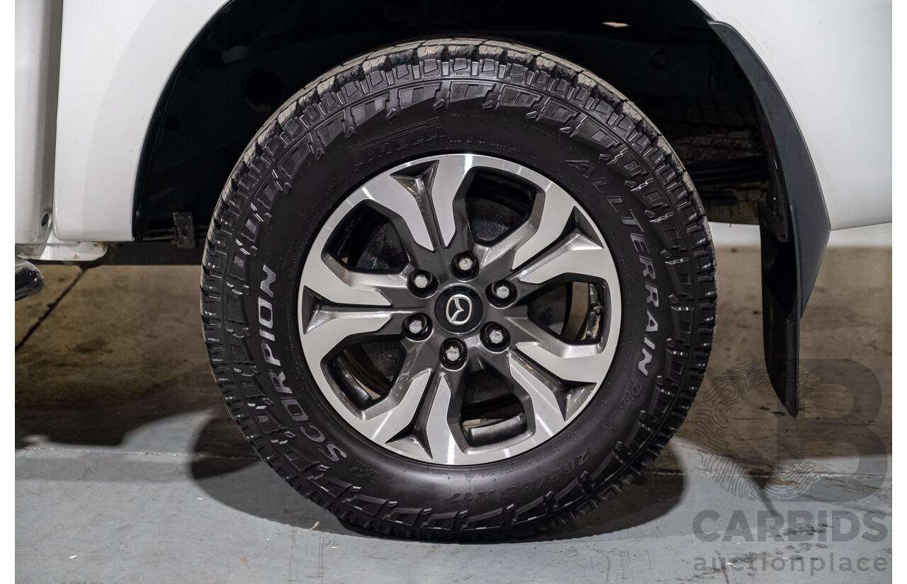 12/2015 Mazda BT-50 GT (4x4) MY16 Dual Cab Utility White Turbo Diesel 3.2L