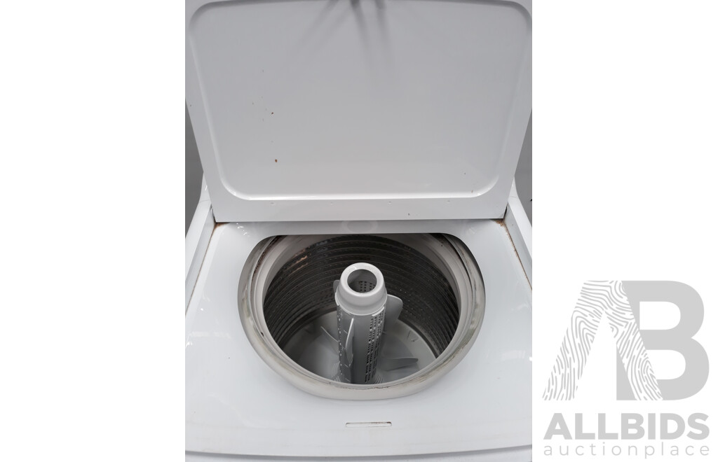 Fisher & Paykel Top Load Washing Machine 7kg