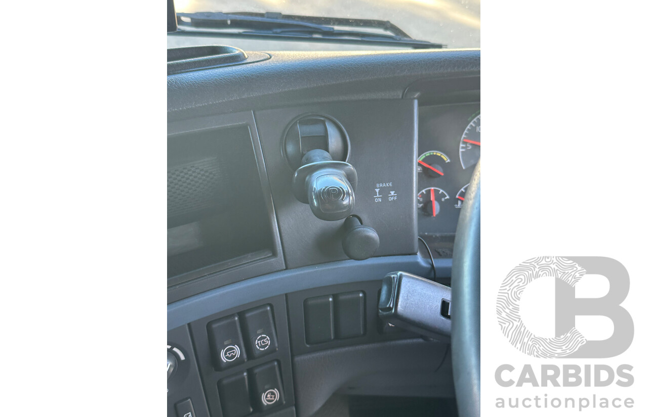 10/2008 Volvo FM 13 6x4 480 HP I-Shift Prime Mover