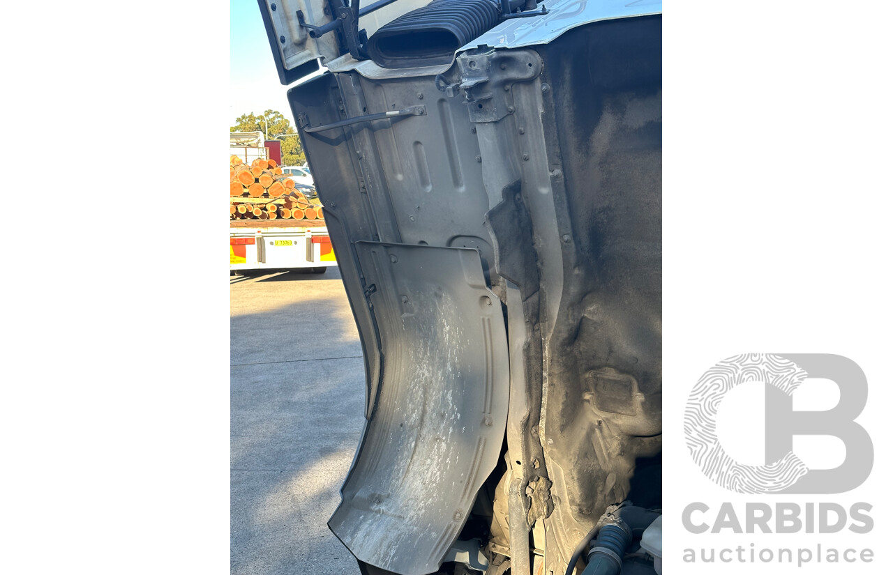 10/2008 Volvo FM 13 6x4 480 HP I-Shift Prime Mover