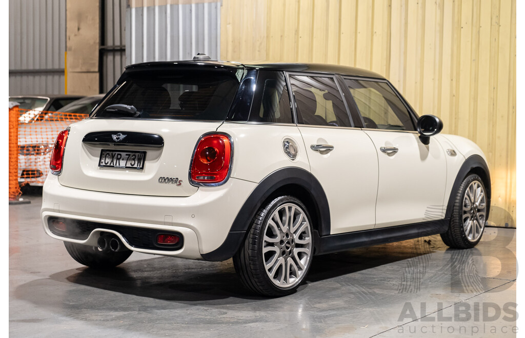 3/2015 Mini Cooper S F55 5d Hatchback - Lot 1483403 | CARBIDS