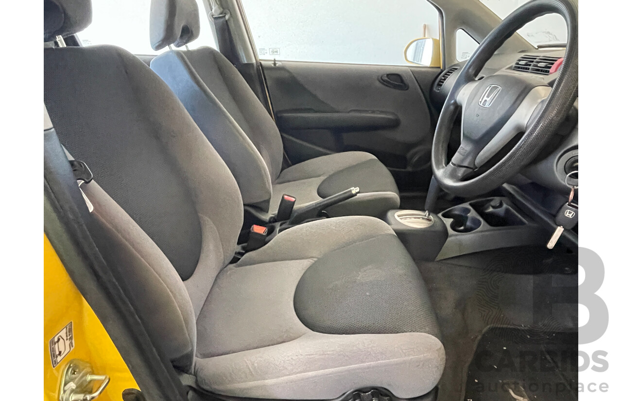 6/2006 Honda Jazz GLi MY06 5d Hatchback Yellow 1.3L