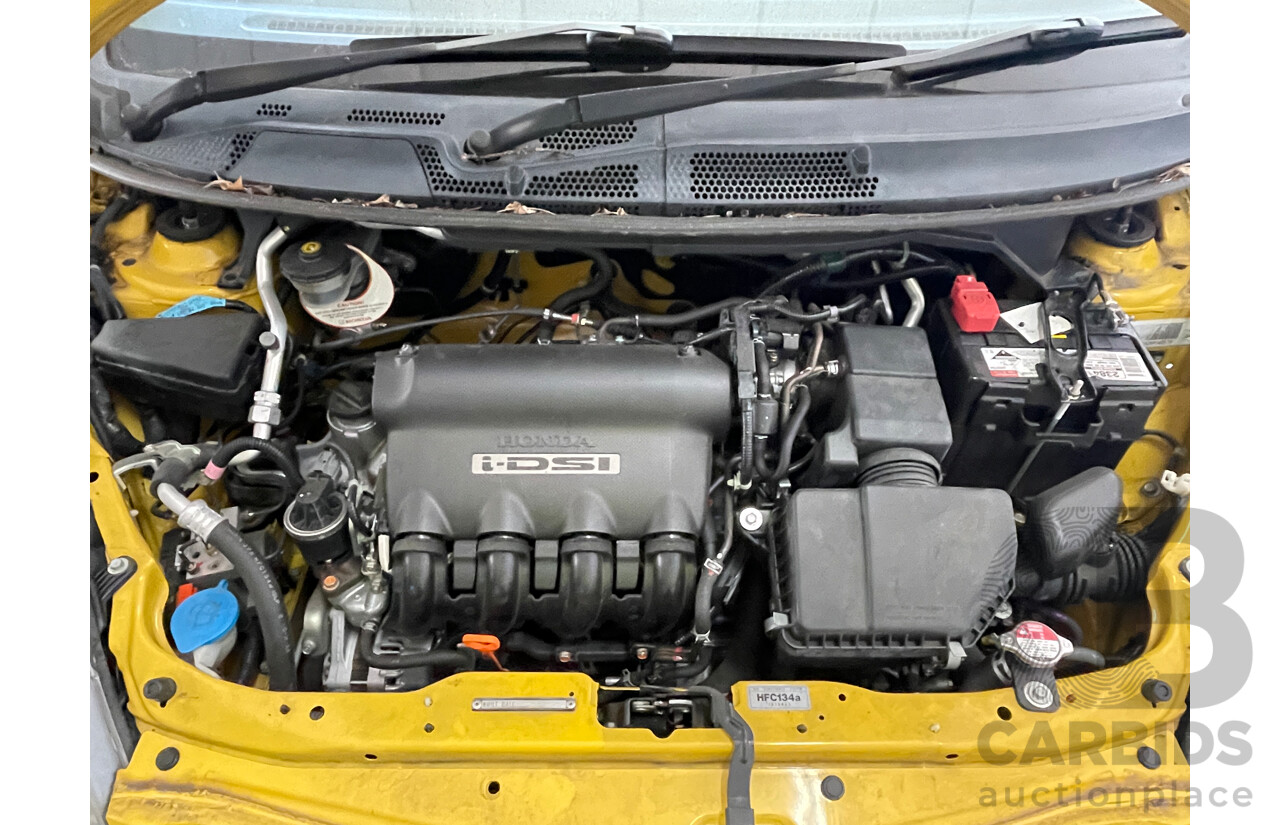 6/2006 Honda Jazz GLi MY06 5d Hatchback Yellow 1.3L