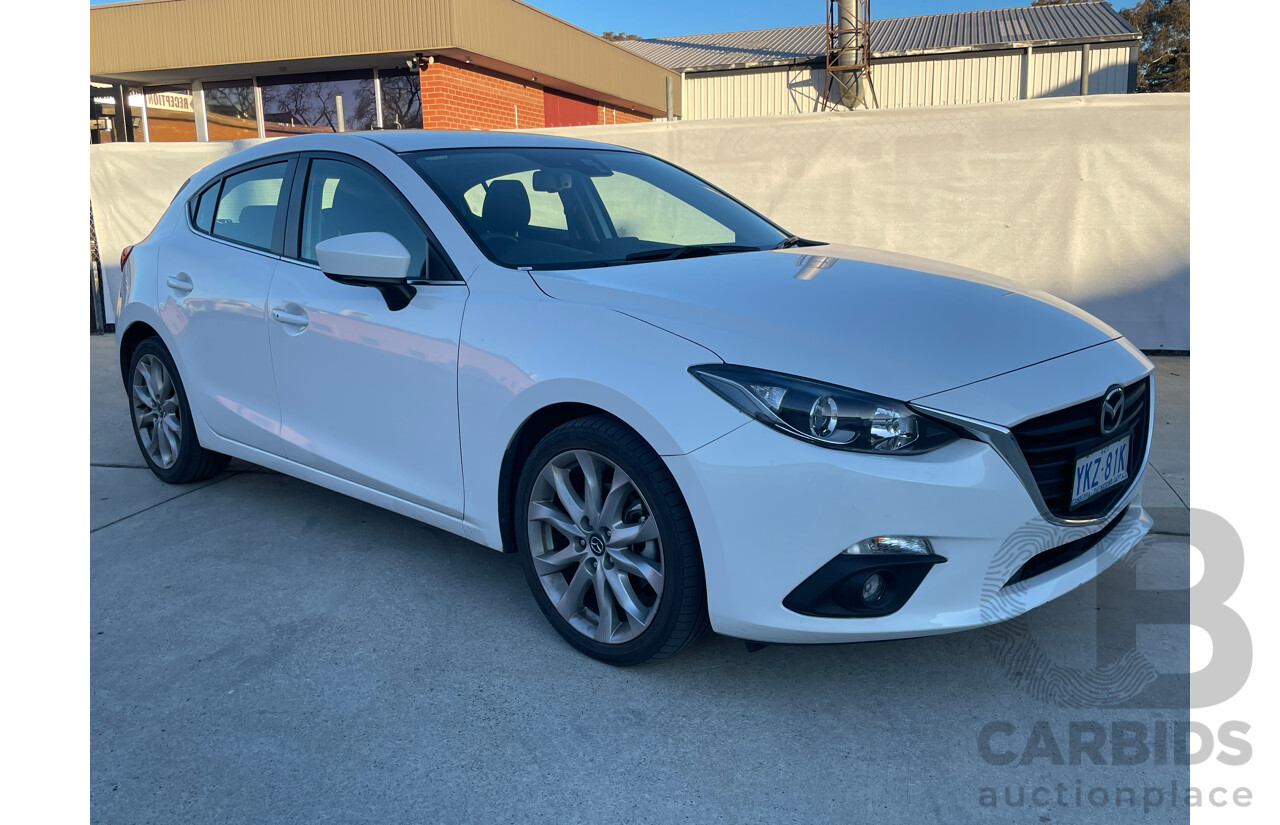 12/2015 Mazda Mazda3 SP25 BM 5d Hatchback White 2.5L
