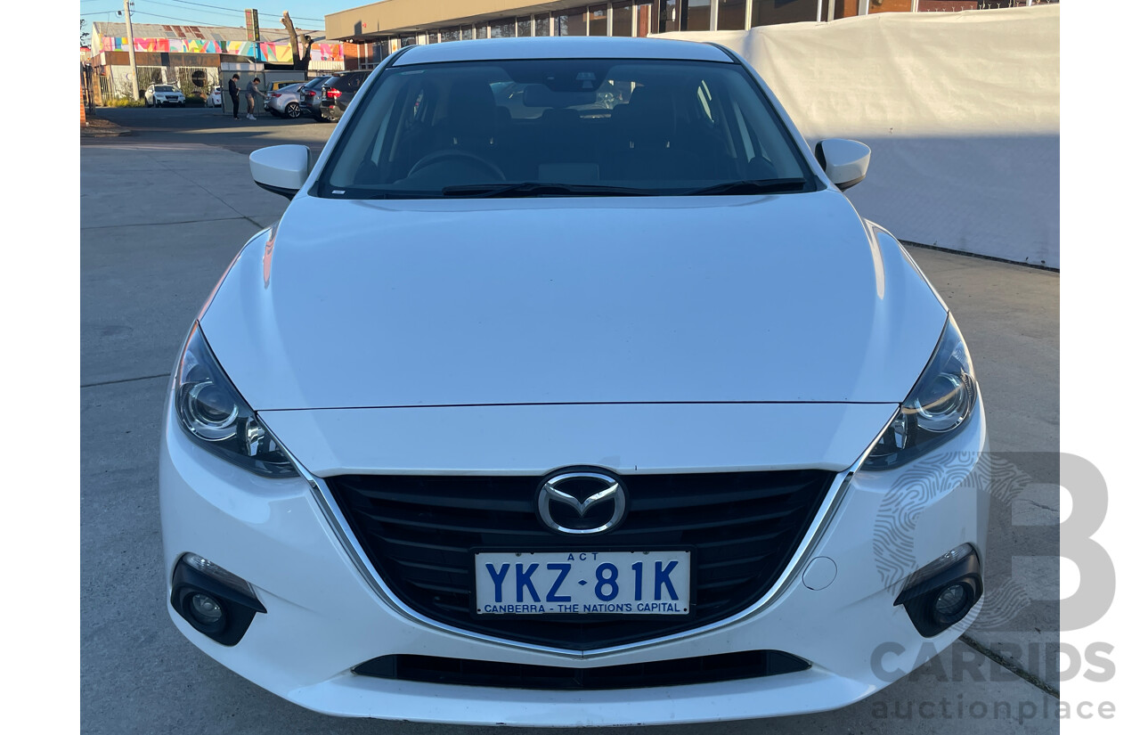 12/2015 Mazda Mazda3 SP25 BM 5d Hatchback White 2.5L