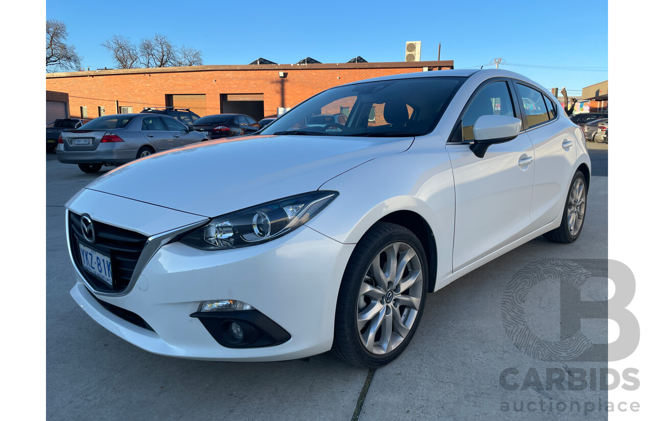 12/2015 Mazda Mazda3 SP25 BM 5d Hatchback White 2.5L
