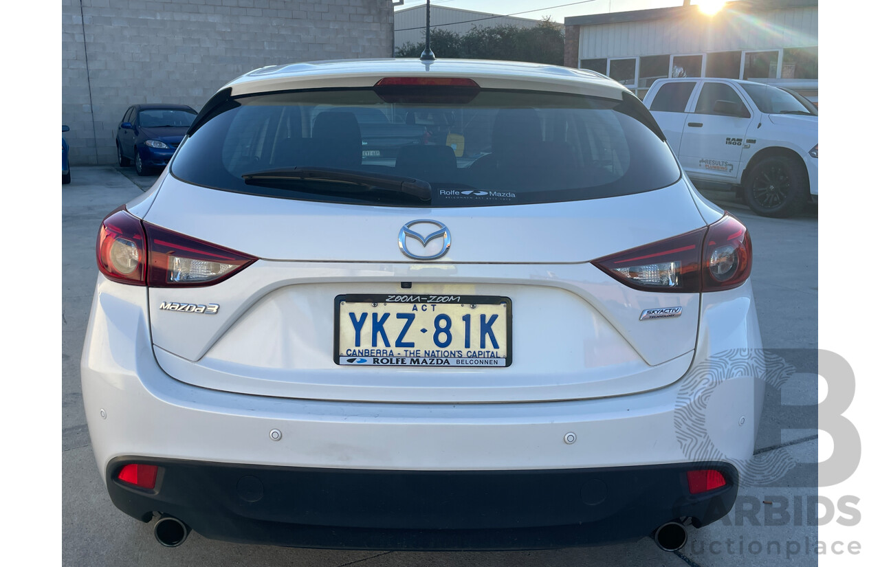 12/2015 Mazda Mazda3 SP25 BM 5d Hatchback White 2.5L