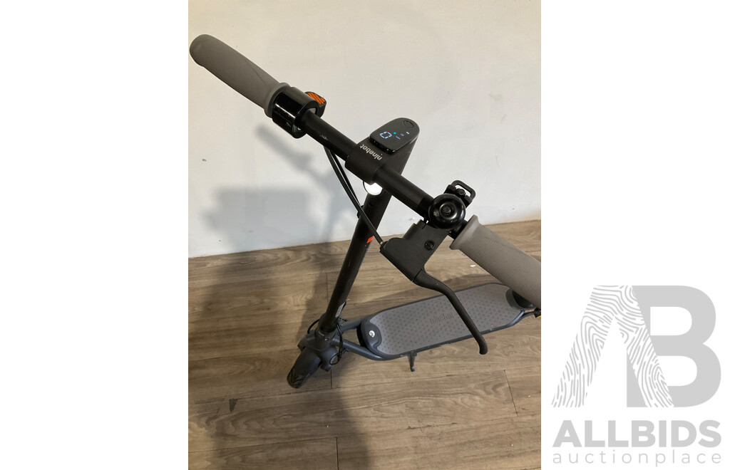 SEGWAY Ninebot F20A Kickscooter (Black) - Estimated ORP $1199