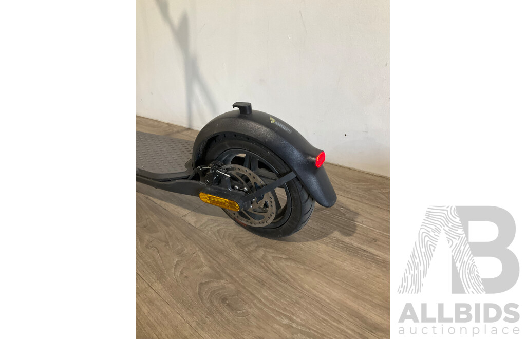 SEGWAY Ninebot F20A Kickscooter (Black) - Estimated ORP $1199