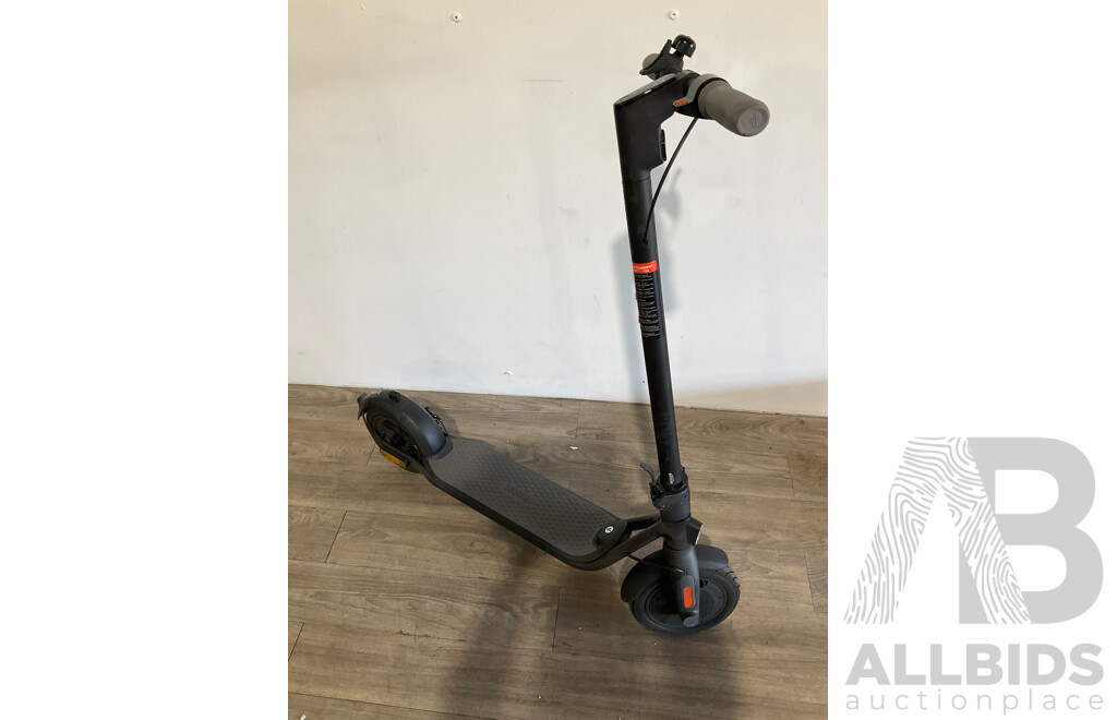 SEGWAY Ninebot F20A Kickscooter (Black) - Estimated ORP $1199