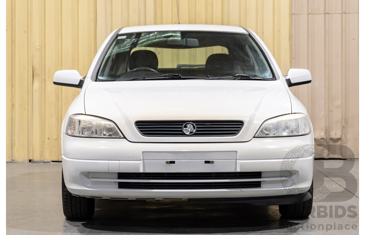 4/2001 Holden Astra CITY TS 5d Hatchback White 1.8L