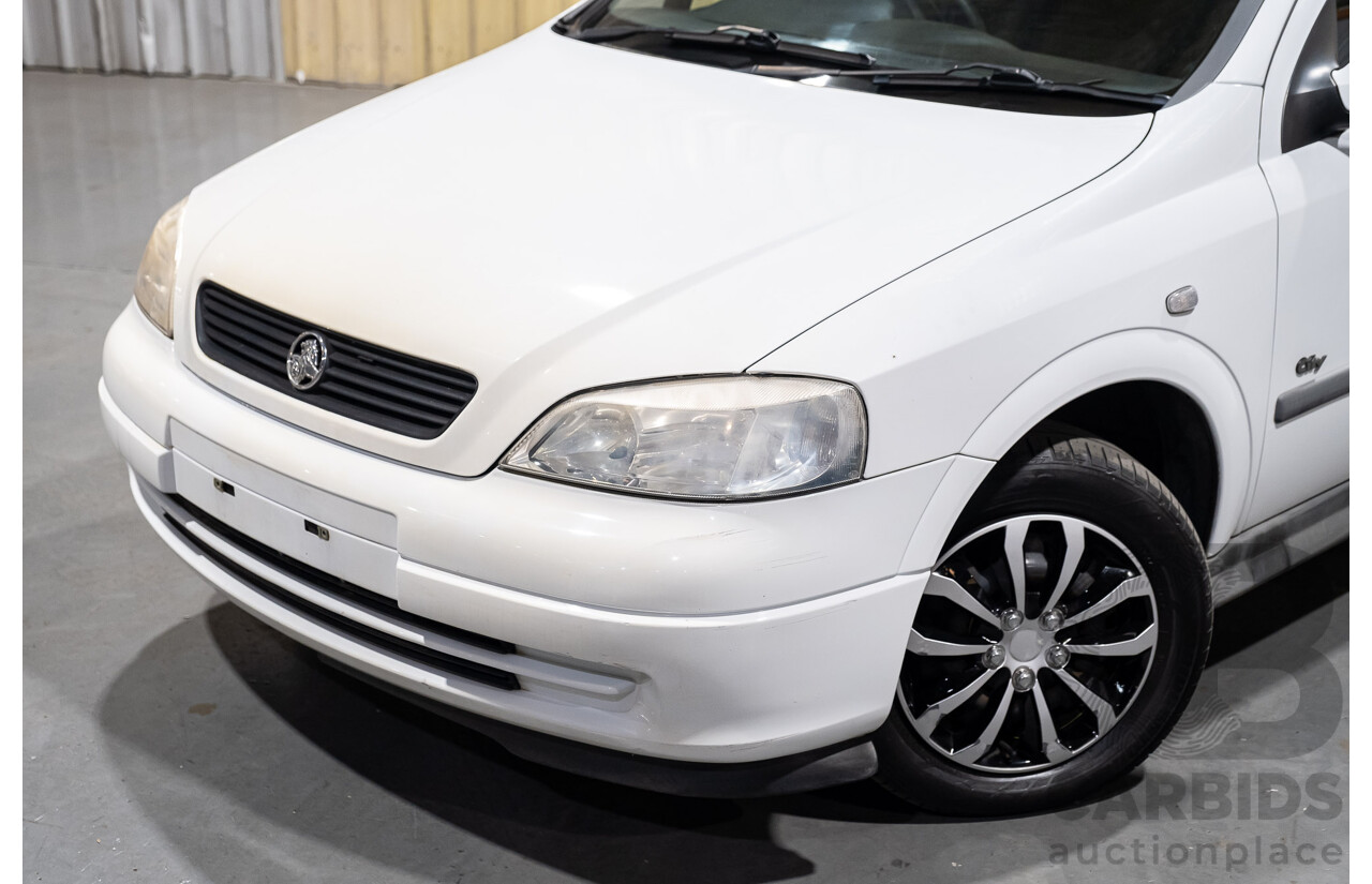 4/2001 Holden Astra CITY TS 5d Hatchback White 1.8L