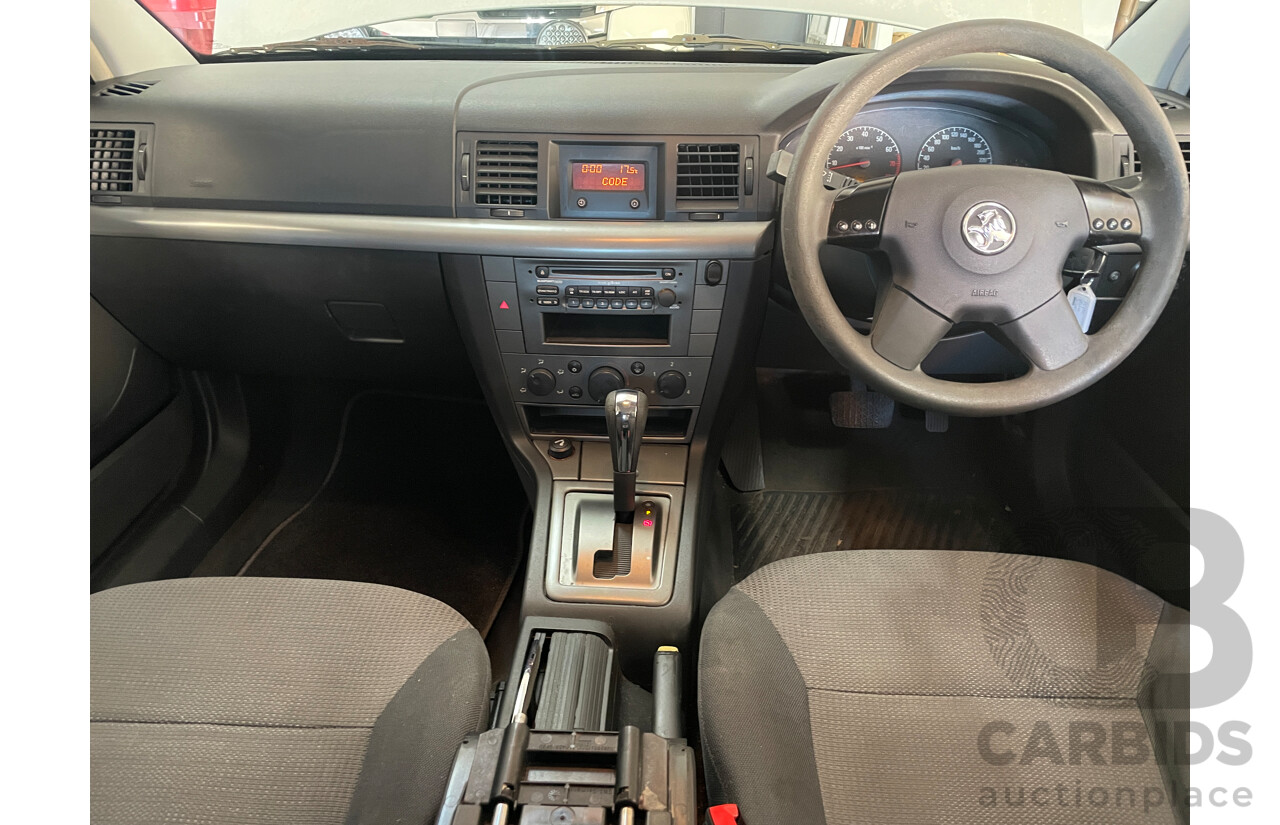 5/2003 Holden Vectra CD ZC 4d Sedan Silver 2.2L