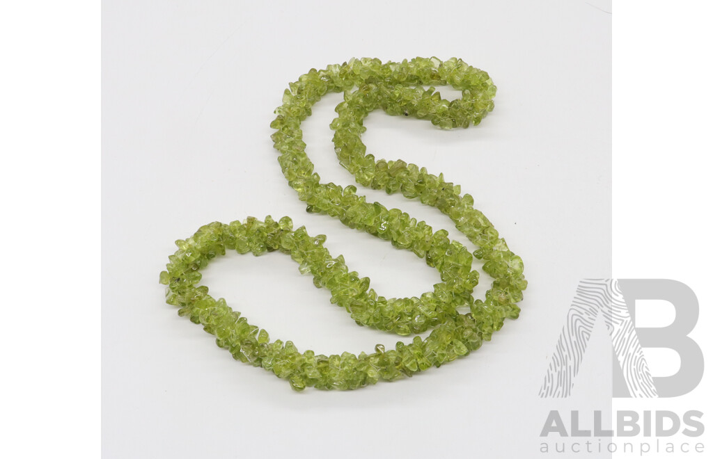 Hand Beaded Vintage Strand of Peridot 64cm, Very Heavy