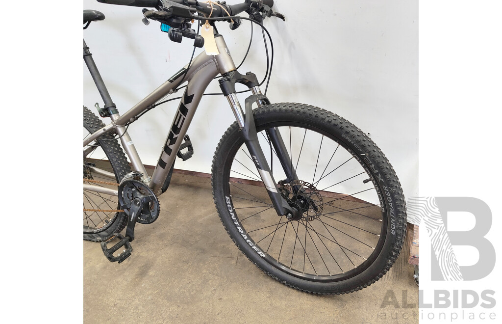 Trek Marlin 5 7 Speed Mountain Bike