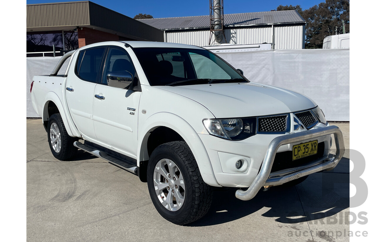 7/2012 Mitsubishi Triton Glx-R (4x4) MN MY12 Double Cab Utility White 2.5L
