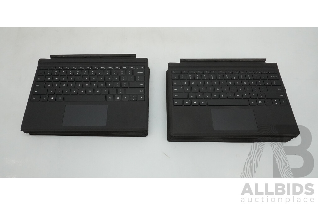 Microsoft (1725) Surface Pro Cover Keyboard - Lot of 20
