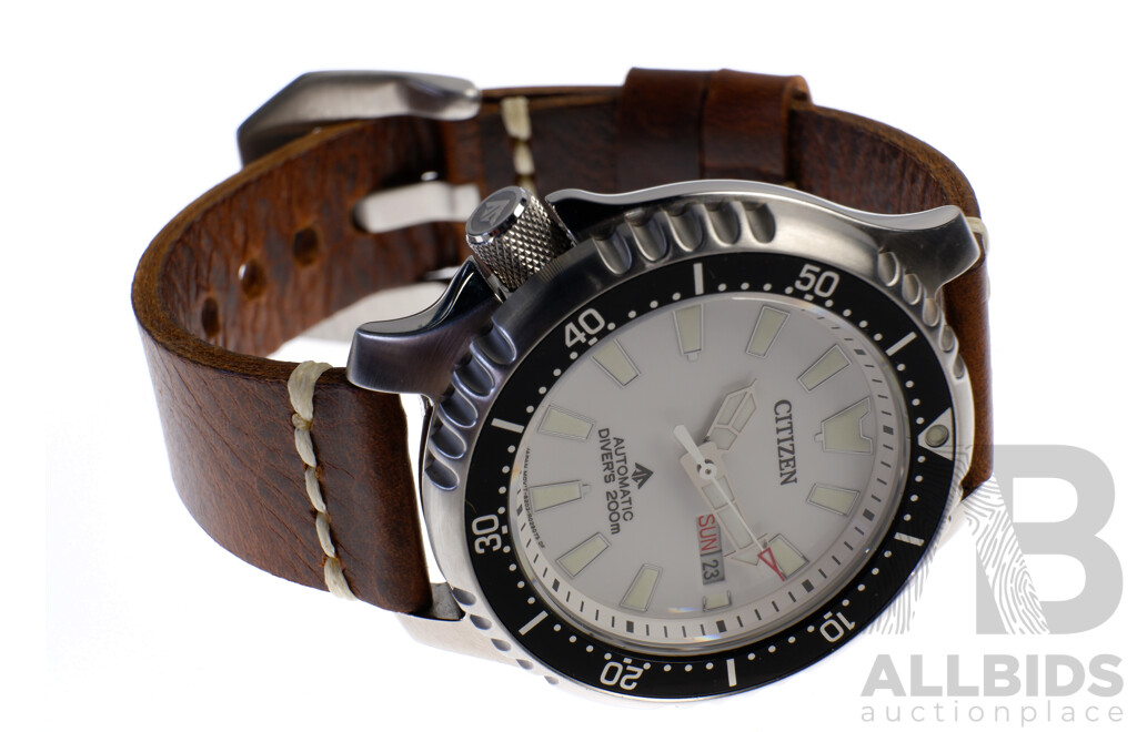 Boxed Citizen Promaster Fugu, 200m Sapphire Crystal with Leather Strap