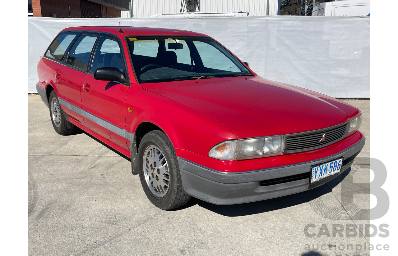 9/1993 Mitsubishi Magna Executive TR 4d Wagon Red 3.0L