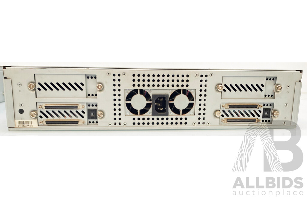 Dell (46C2417) Powervault 114X Tape Drive Enclosure & Dell (0CC011) Powervault 114T Tape Rack Enclosure