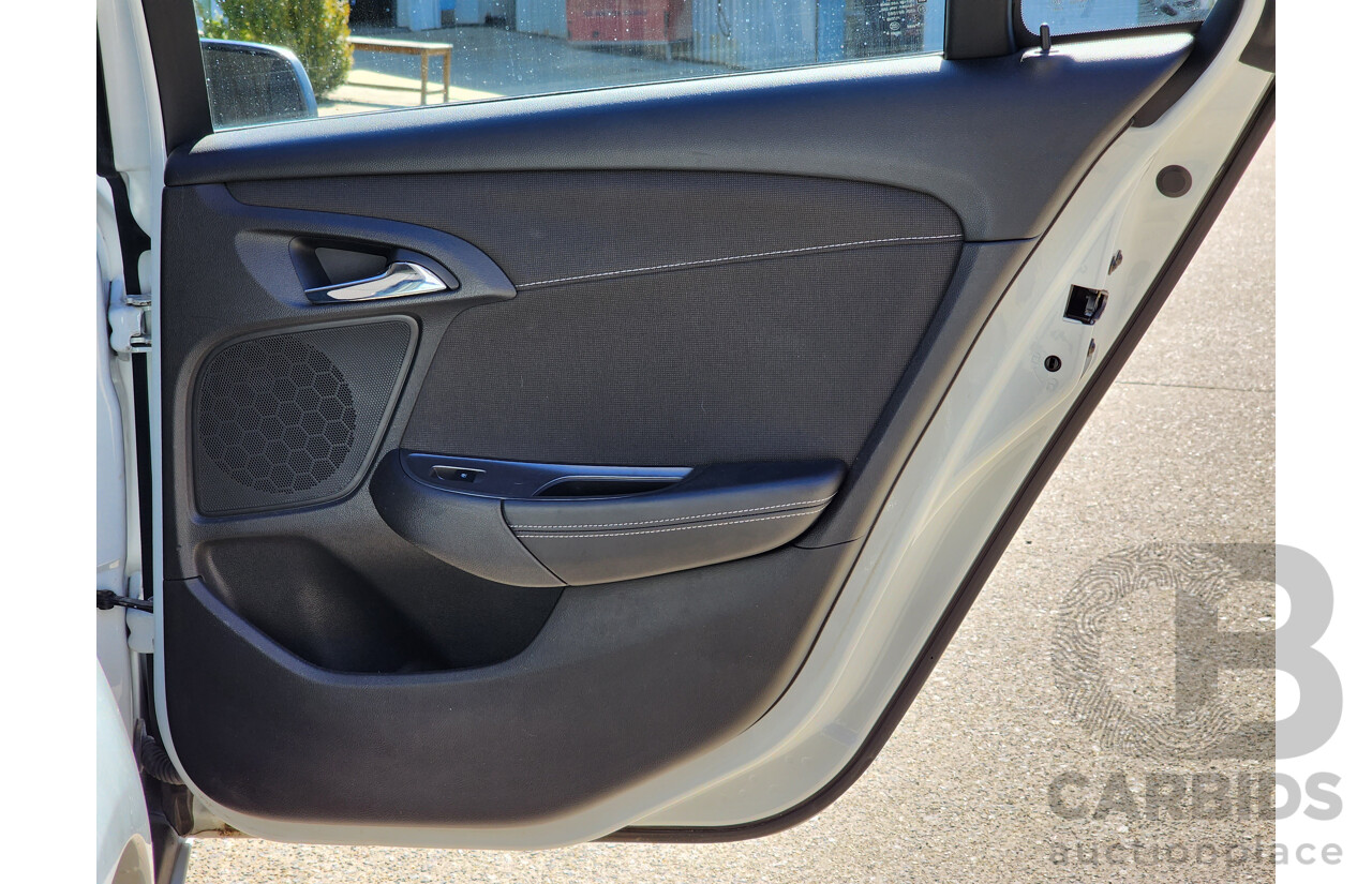 7/2017 Holden Commodore Evoke VF11 4d Sportwagon White V6 3.0L