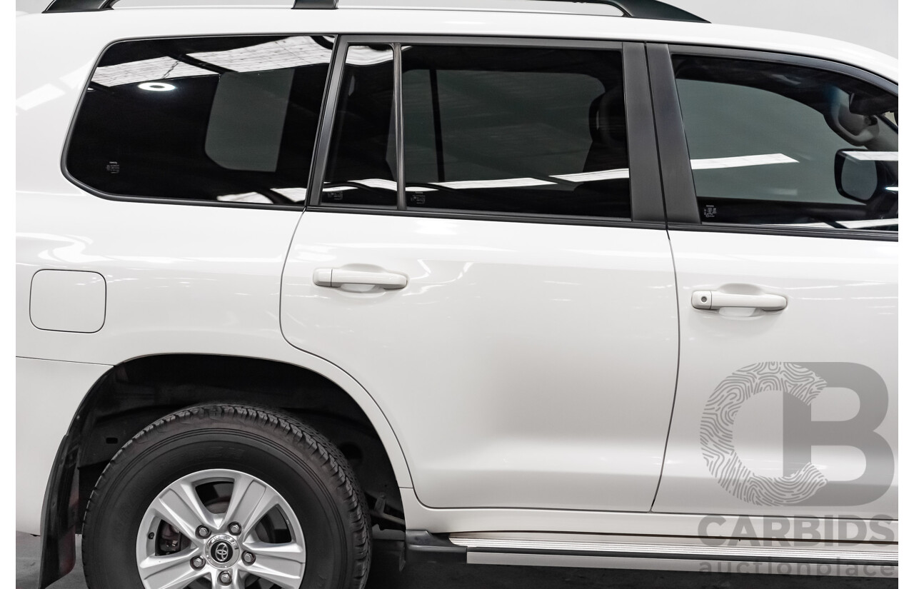 8/2018 Toyota Landcruiser GXL (4x4) VDJ200R MY19 4d Wagon White Turbo Diesel V8 4.5L - 8 Seater