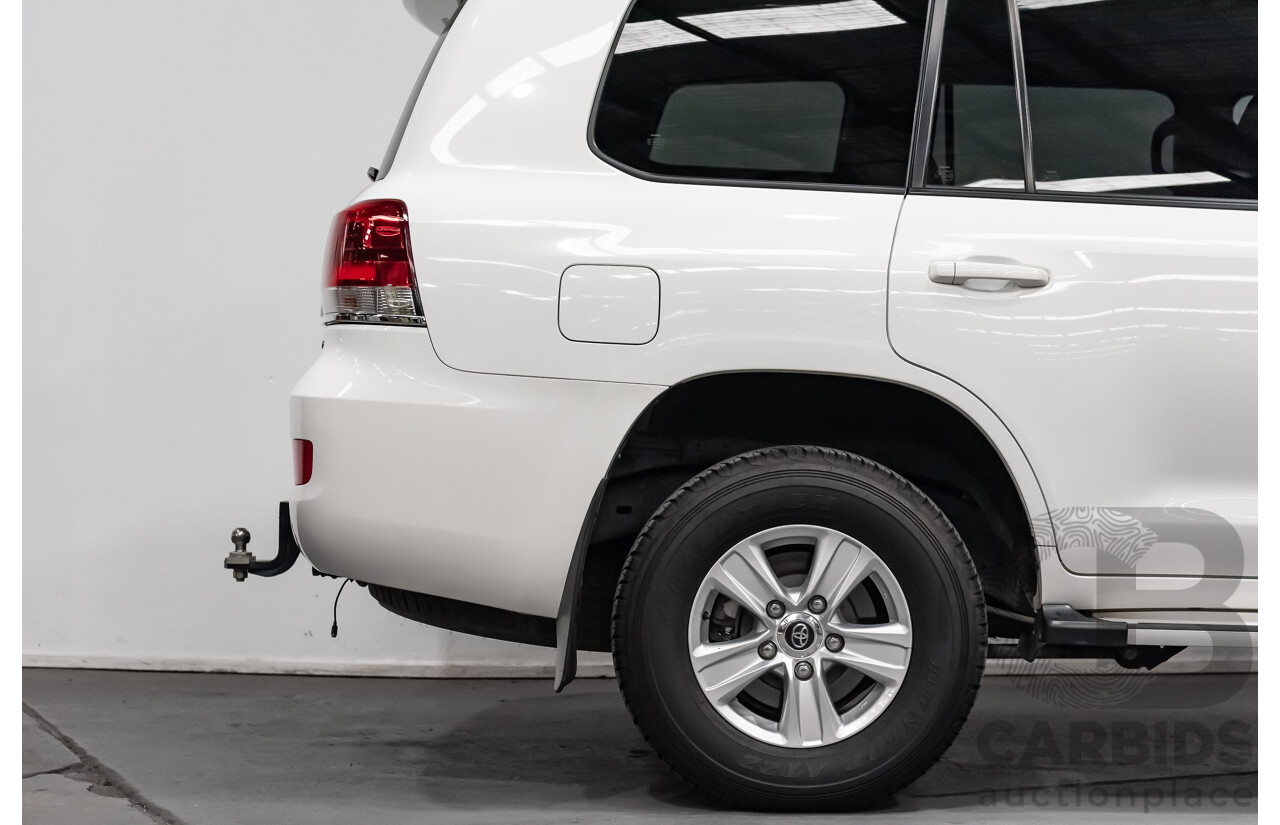 8/2018 Toyota Landcruiser GXL (4x4) VDJ200R MY19 4d Wagon White Turbo Diesel V8 4.5L - 8 Seater