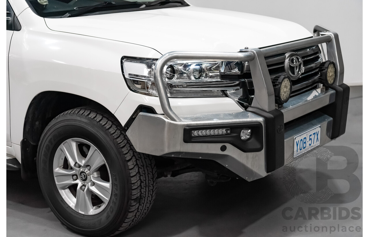 8/2018 Toyota Landcruiser GXL (4x4) VDJ200R MY19 4d Wagon White Turbo Diesel V8 4.5L - 8 Seater