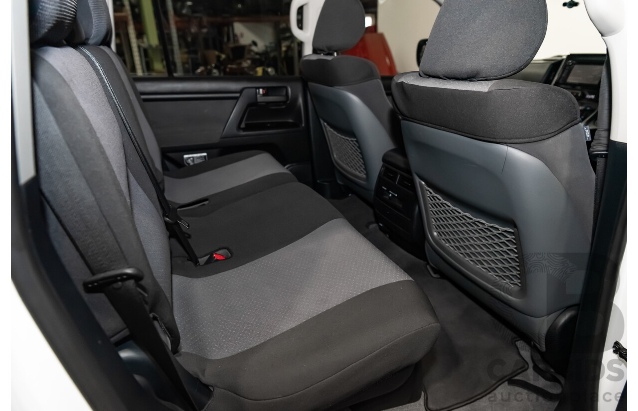 8/2018 Toyota Landcruiser GXL (4x4) VDJ200R MY19 4d Wagon White Turbo Diesel V8 4.5L - 8 Seater