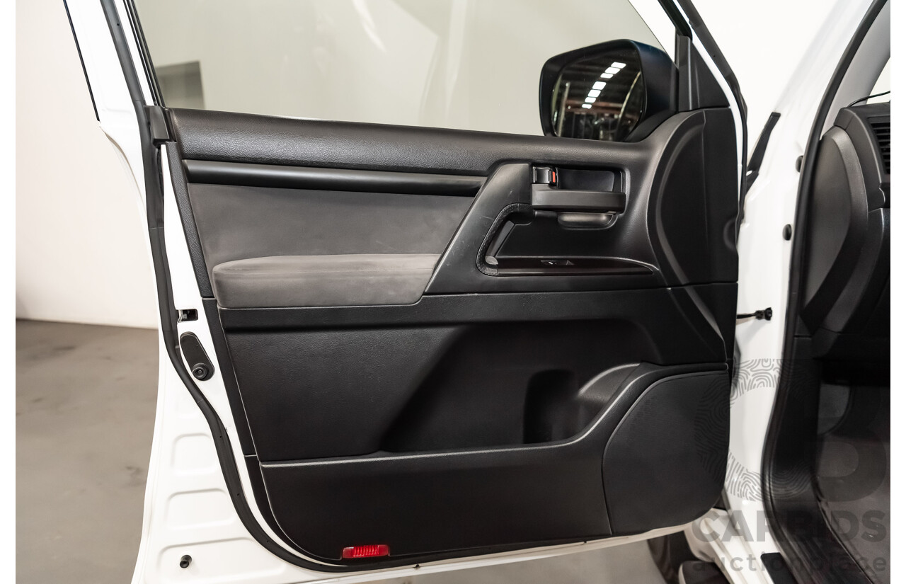 8/2018 Toyota Landcruiser GXL (4x4) VDJ200R MY19 4d Wagon White Turbo Diesel V8 4.5L - 8 Seater