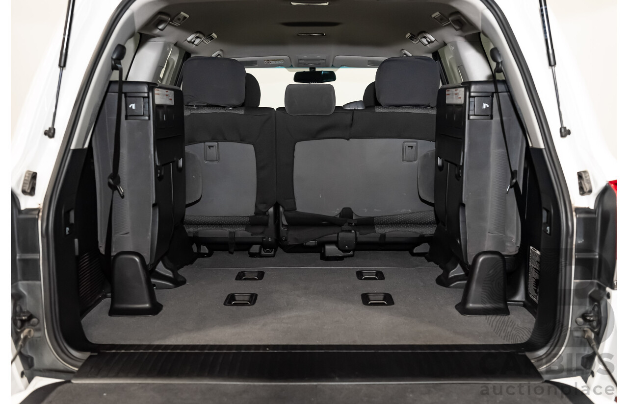 8/2018 Toyota Landcruiser GXL (4x4) VDJ200R MY19 4d Wagon White Turbo Diesel V8 4.5L - 8 Seater