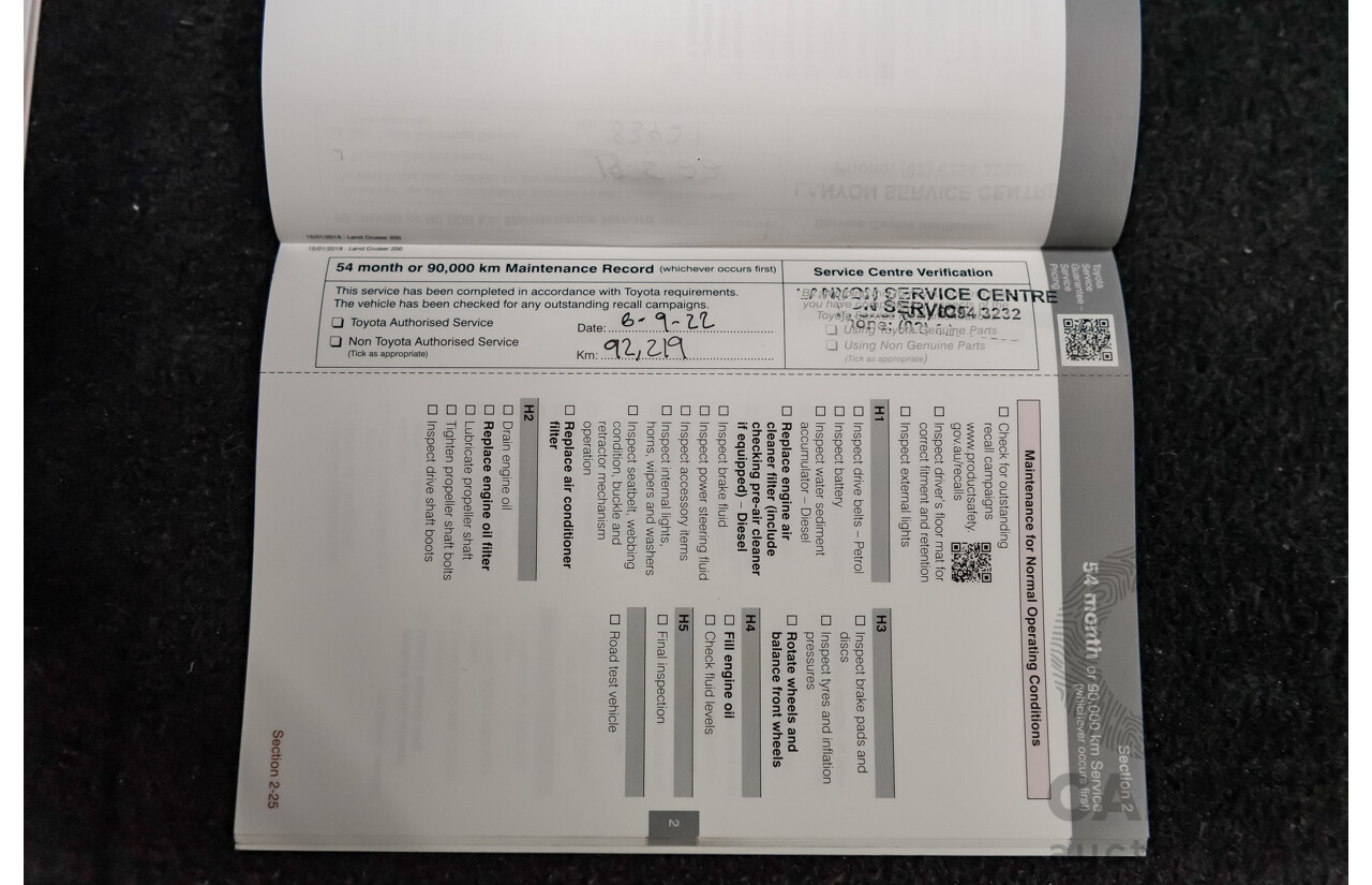 8/2018 Toyota Landcruiser GXL (4x4) VDJ200R MY19 4d Wagon White Turbo Diesel V8 4.5L - 8 Seater