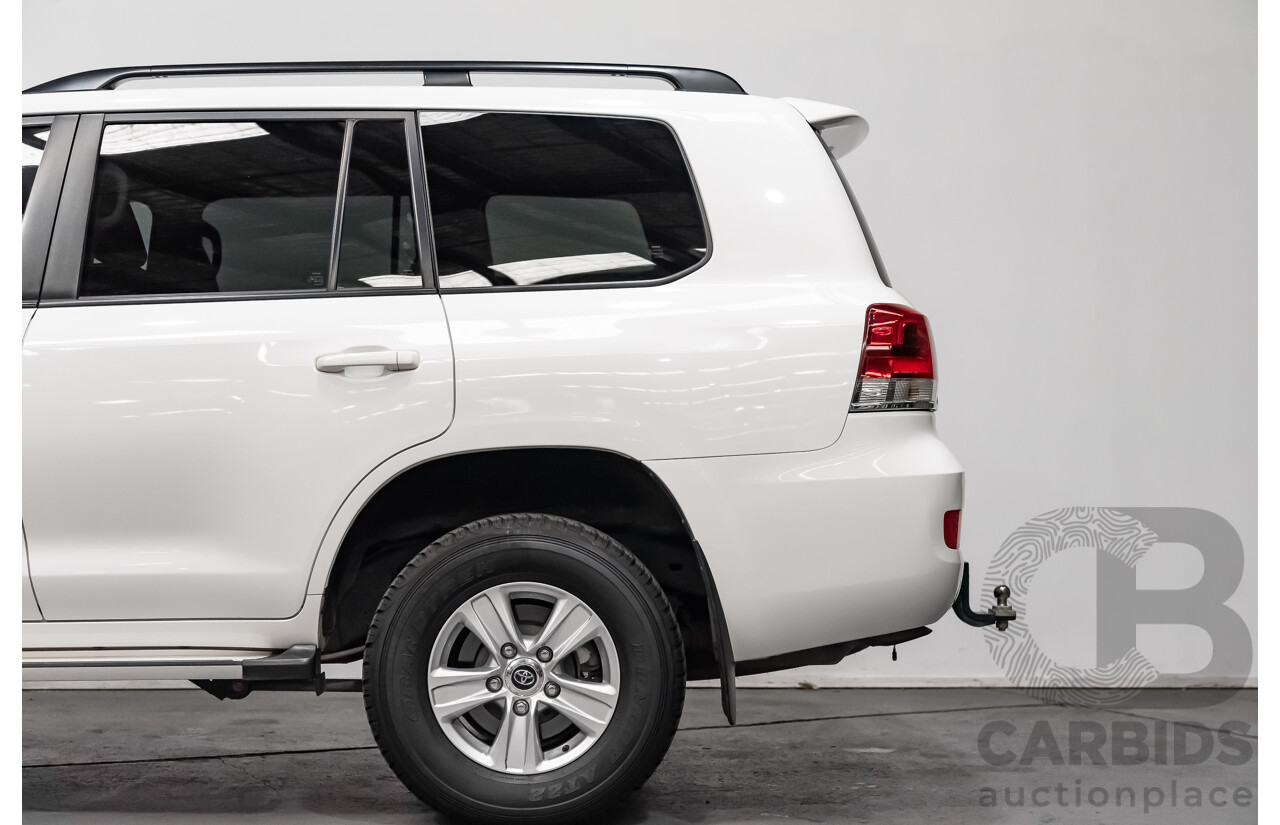 8/2018 Toyota Landcruiser GXL (4x4) VDJ200R MY19 4d Wagon White Turbo Diesel V8 4.5L - 8 Seater