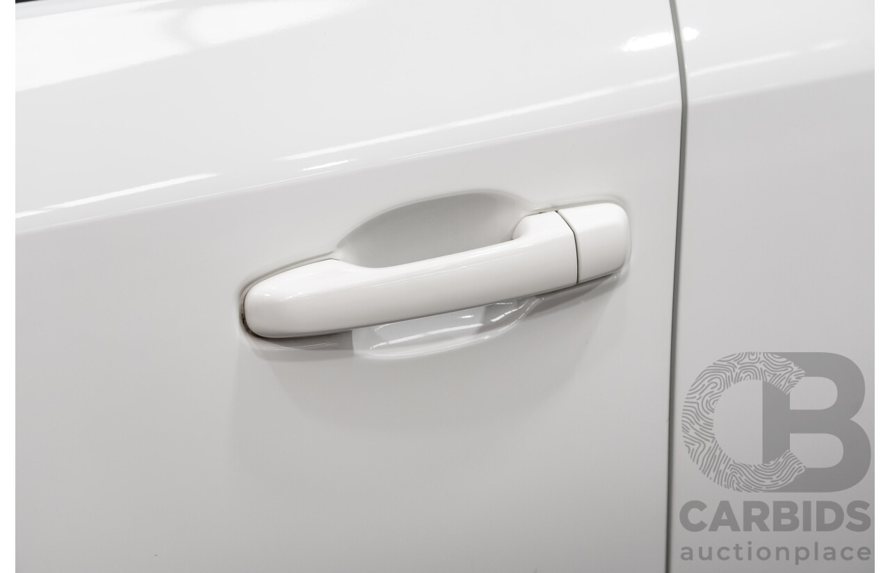 8/2018 Toyota Landcruiser GXL (4x4) VDJ200R MY19 4d Wagon White Turbo Diesel V8 4.5L - 8 Seater