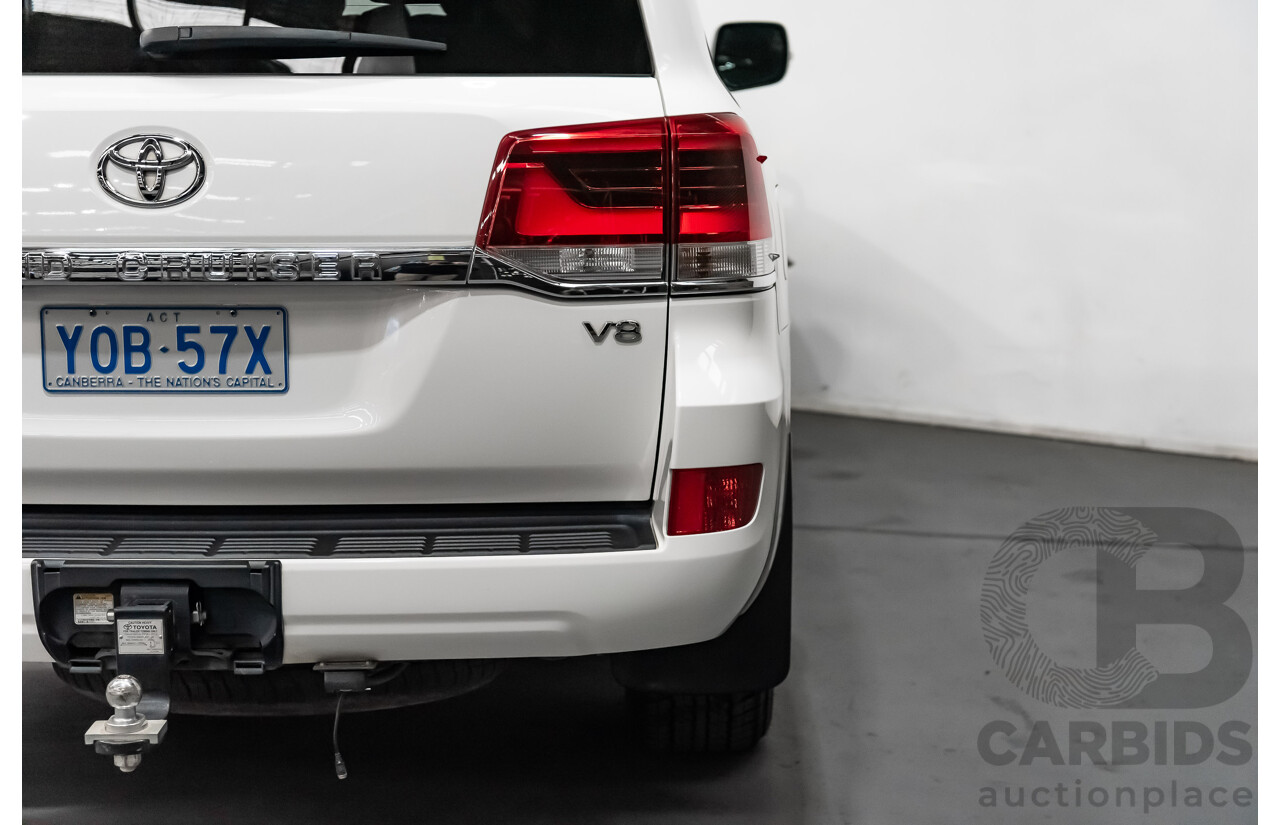 8/2018 Toyota Landcruiser GXL (4x4) VDJ200R MY19 4d Wagon White Turbo Diesel V8 4.5L - 8 Seater